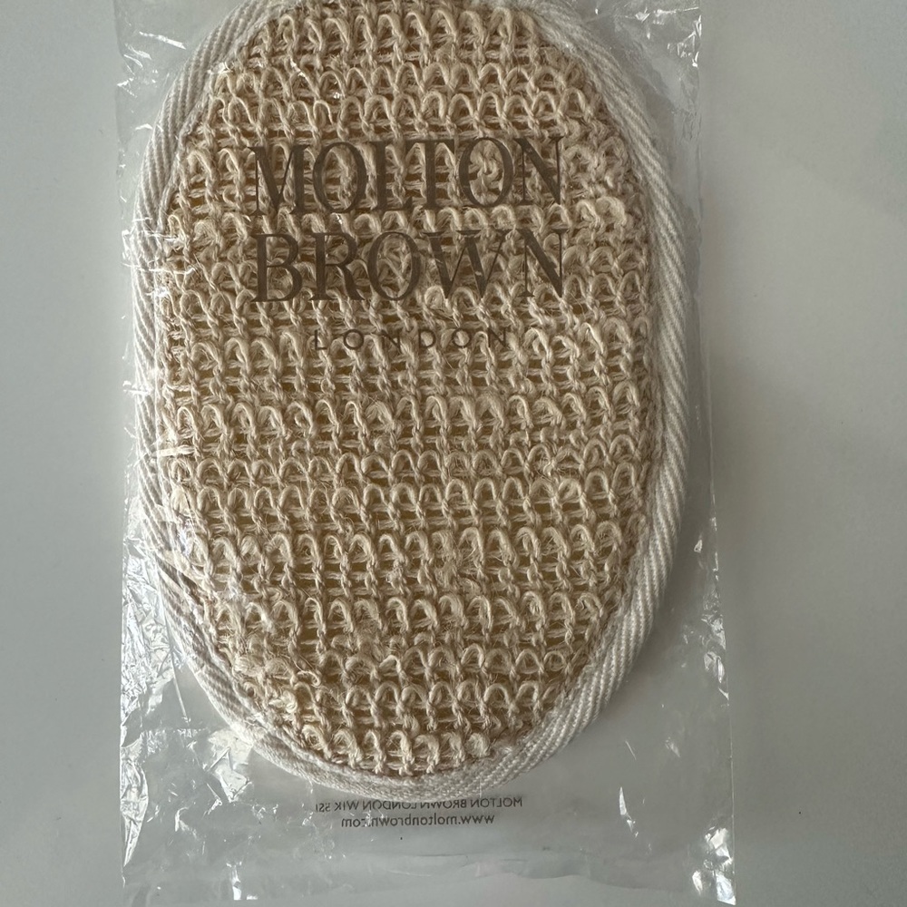 Molton Brown Exfoliating Pad